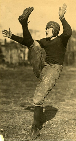 Marquette quarterback Red Dunne