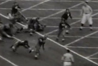 California halfback Vic Bottari scores the first touchdown in Cal's 13-0 win over Alabama in the 1938 Rose Bowl