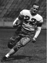 Ohio State halfback/quarterback Les Horvath