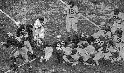 Michigan halfback Leo Koceski scoring the opening touchdown against Northwestern in 1948