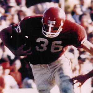 Oklahoma halfback Steve Owens