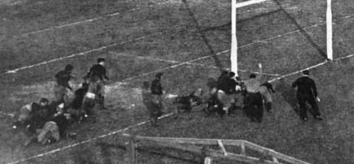 Tom Roome touchdown for Yale against Harvard in 1906