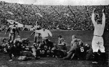 Pooley Hubert scores Alabama's first touchdown in the 1926 Rose Bowl against Washington